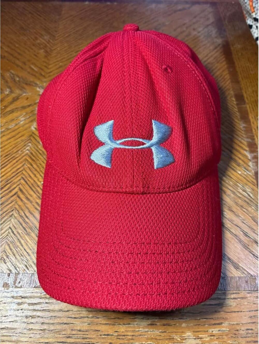 Under Armour Red Heatgear Hat Men's LG/XL